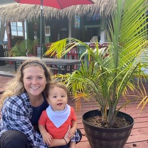 Meet your Posher, Elise